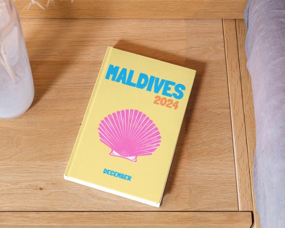 Maldives Travel Photo Book Template: DIY Coffee Table Album