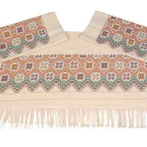 Hand Embroidered Vintage Cotton Linen Tablecloth Runner Set