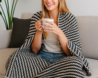 Hand Knit Moss Stitch Wool Blanket | Chunky Crochet Throw