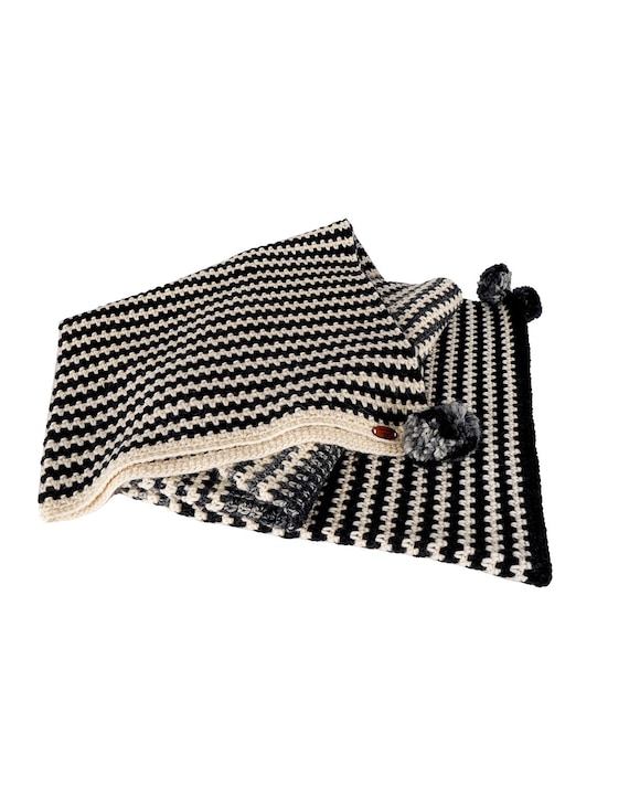 Hand Knit Black Moss Stitch Blanket, Handmade White Wool Crochet