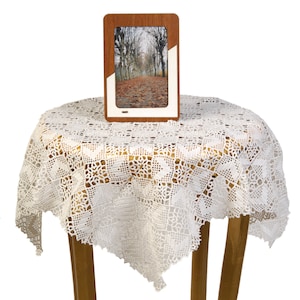 Hand Knit Embroidered Crochet Vintage Lace Tablecloth Square