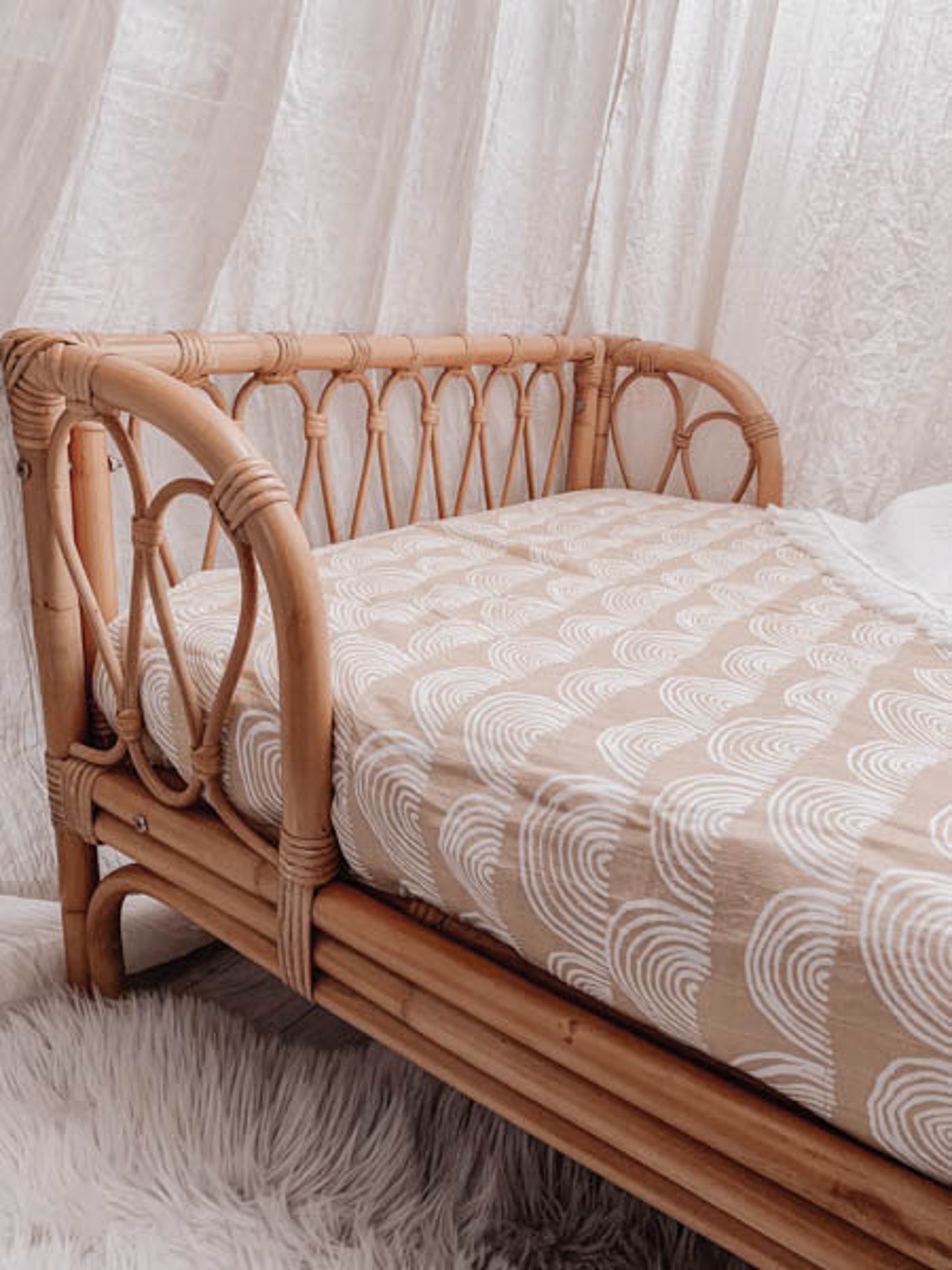 Rattan toddler bed Sam / Delivery first week of August Etsy