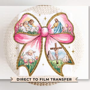 K&ouml;nnte beinhalten: Eine rosafarbene Schleife mit goldenen Glitzerbesatz und wei&szlig;em Hintergrund. Die Schleife enth&auml;lt vier Bilder: einen Hirten mit Schafen, ein Lamm, Jesus am Kreuz und Jesus mit einer Dornenkrone.