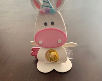 Baby unicorn chocolate holder