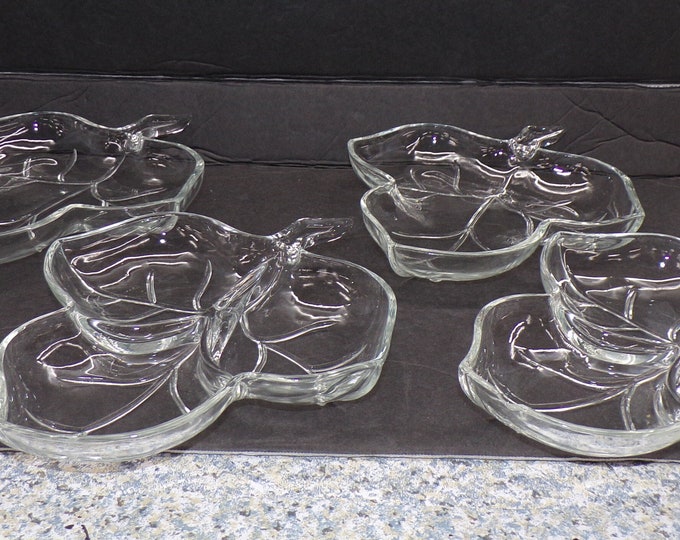 2212 Clear Leaf Design 6.5" Snack / Trinket Dish Vintage Set of 4 - 2 Open & 2 Divided - One has a Chip - No Other Chips or Cracks