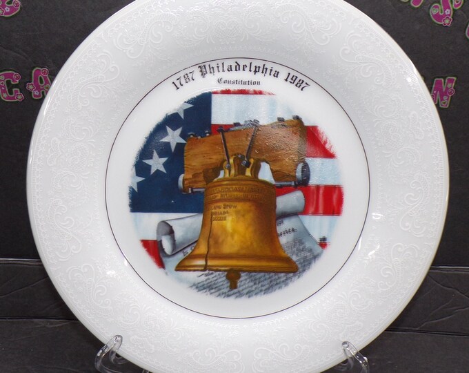 2301 Crown Ming China "Crochet" Constitution - Liberty Bell - Philadelphia 1787 - 1987 Vintage 10.5" Hand-Crafted Collector Plate