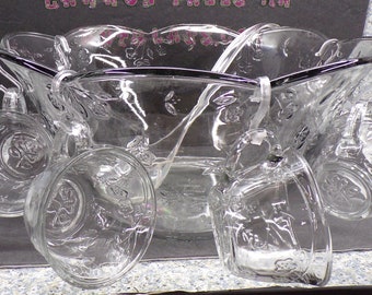 2503 Anchor Glass Toscany Savannah 18 pc Punch Bowl Set - 7 qt Bowl, 8 (7 oz) Cups, 8 Hooks, Ladle- Great Condition