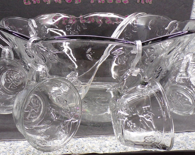2503 Anchor Glass Toscany Savannah 18 pc Punch Bowl Set - 7 qt Bowl, 8 (7 oz) Cups, 8 Hooks, Ladle- Great Condition