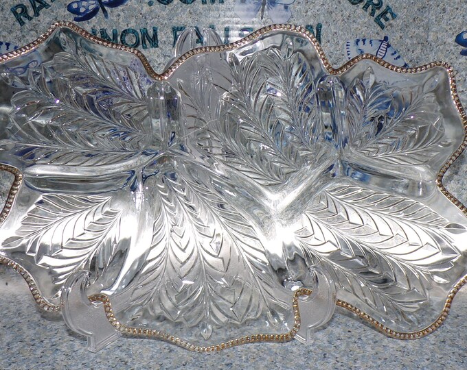 2208 Jeanette Glass 16.5" x 10.5" Feather Leaf Design Vintage 6 Compartment Divided Dish w / Beaded Gold Rim - No Chips or Cracks