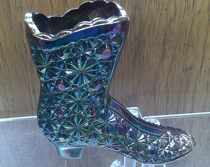 2404 Fenton Electric Amethyst Carnival Glass 4.5" Vintage Daisy & Button Boot - Hand-Crafted - Great Condition