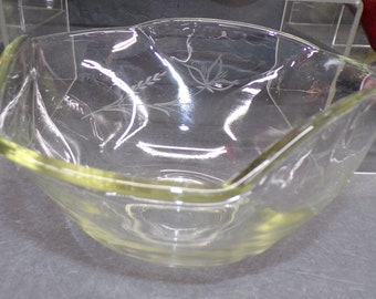 2304 Etched Floral Pattern 10" Vintage Serving Bowl