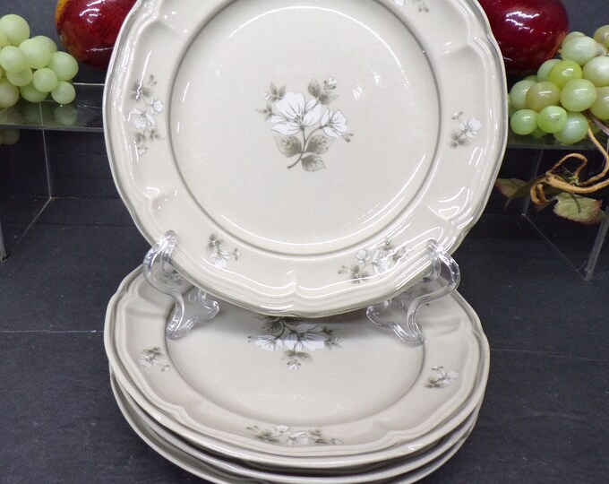 2306 Newcor Stoneware Whisper #647 7.5" Salad Plates Made in Japan Vintage Set of 4 - Light Scratches in Center but Good Condition Overall