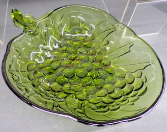 2301 Indiana Glass Avocado Green Embossed Fruit Bowl Beautiful Vintage 10.5" x 9.5" - Small Chip on Stem