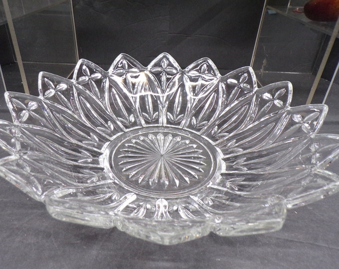 2303 Federal Glass 10" Flower Petal Bowl Vintage 1960’s - Good Condition No Chips or Cracks