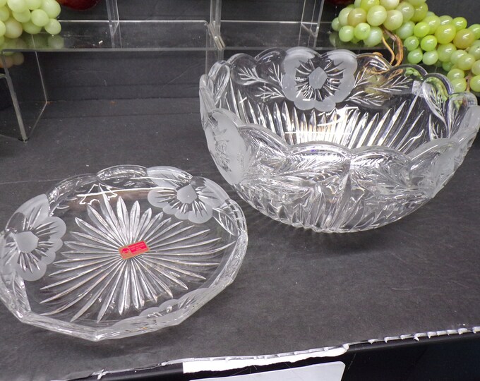 2306 Lausitzer Germany 24% Lead Crystal Vintage Set - 8.5" Bowl & 6.75" Dish - Frosted Flowers - Great Condition