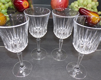 2304 Wine Water Glasses / Goblets Beautiful 24% Lead Crystal 8" Stemmed Vintage Set of 4