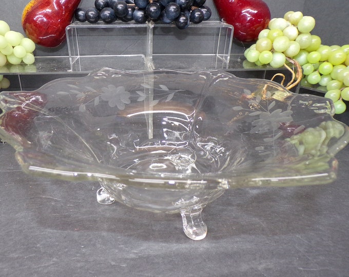 2309 Etched Floral Footed Embossed 11" Vintage Centerpiece Serving Bowl - Good Condition No Chips or Cracks