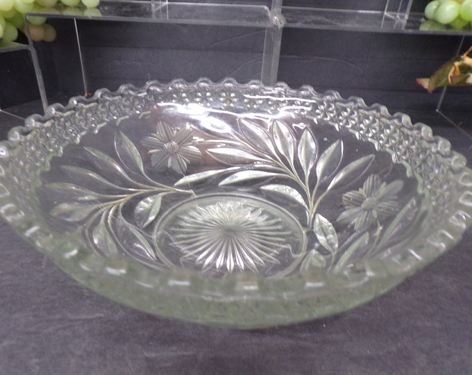 2305 Beautiful Vintage Floral Pattern 8.75" Glass Bowl - Good Condition No Chips or Cracks