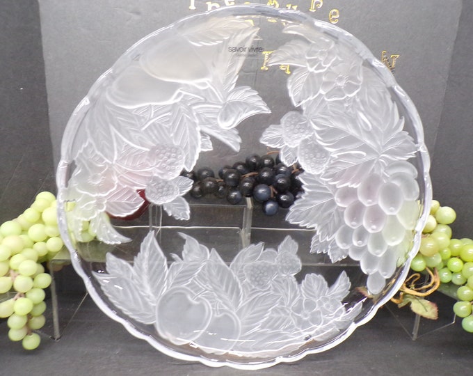 2311 Mikasa Savoir Vivre Winter Rose 13.75" Vintage Round Platter w/ Frosted Roses - Great Condition