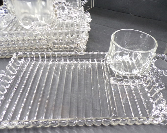 2511 Hazel Atlas Ball & Rib Sip-n-Smoke Vintage 8 pc Set- (4) Snack Plates with (4) Matching Cups - Great Condition- No Chips/ Cracks