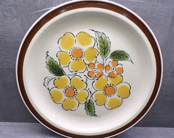 2605 Montrose Hand-decorated Oven-proof Stoneware 12" Round Chop Plate Platter Made in Japan