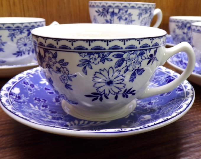 2506 Johnson Bros Devon Cottage 13 pc Set - 2009 Blue Floral (5) Cups & (8) 5.5" Bowl Saucers - Made in England - Great Condition