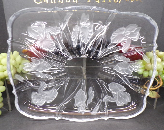 2311 Mikasa Home Beautiful Crystal Passion Flower Iris 14” x 11" Rectangular Serving Platter Frosted- Good Cond. Couple Very Light Scratches