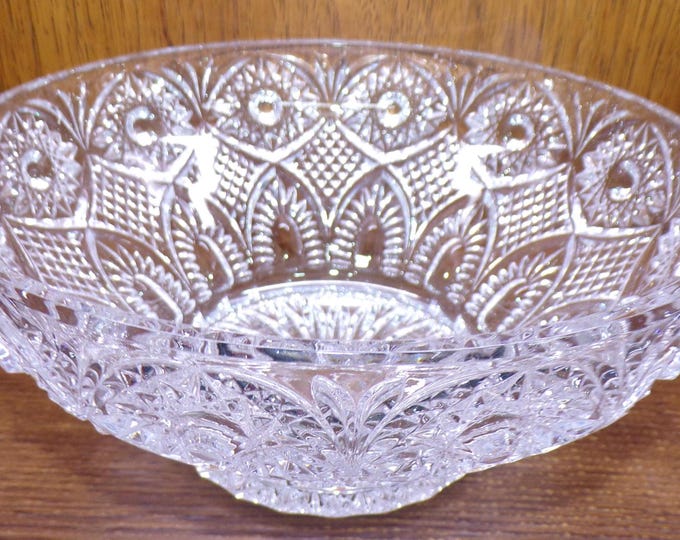 2505 Queens Lace Hobstar 10.25" Crystalex Bohemian Lead Crystal Bowl - Great Condition Light Scratch at Bottom