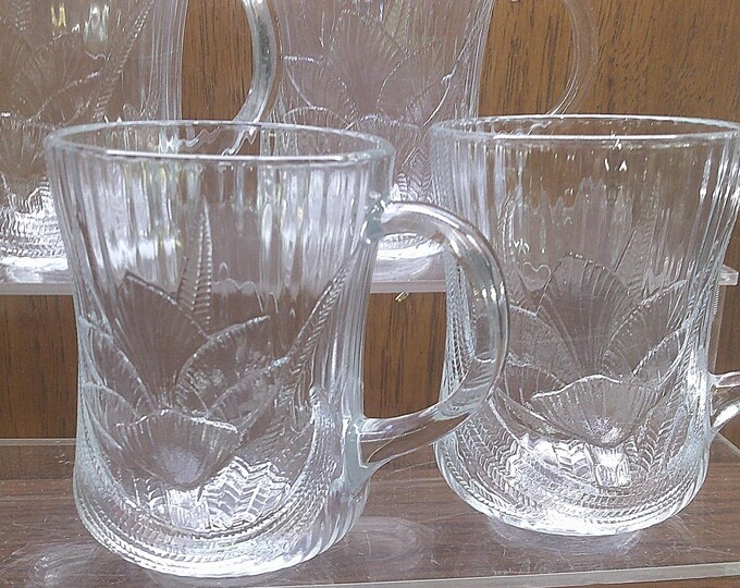 2410 Arcoroc Canterbury 4" Mugs Set of 4 Vintage Embossed Crocus Flower Tempered Glass Made in France - Good Condition No Chips or Cracks