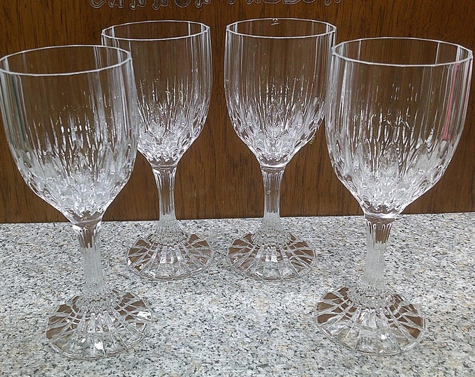2408 Cristal d'Arques Bretagne Lead Crystal 7.5" 9 oz Stemmed Wine Glasses Tiny Chip on 1 Rim Others Excellent in Original Box