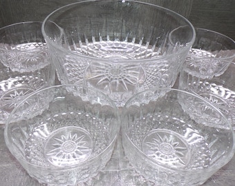 2608 Arcoroc Diamant Hardened Glass Vintage 7 pc Bowl Set - (1) 9" & (6) 5" Bowls