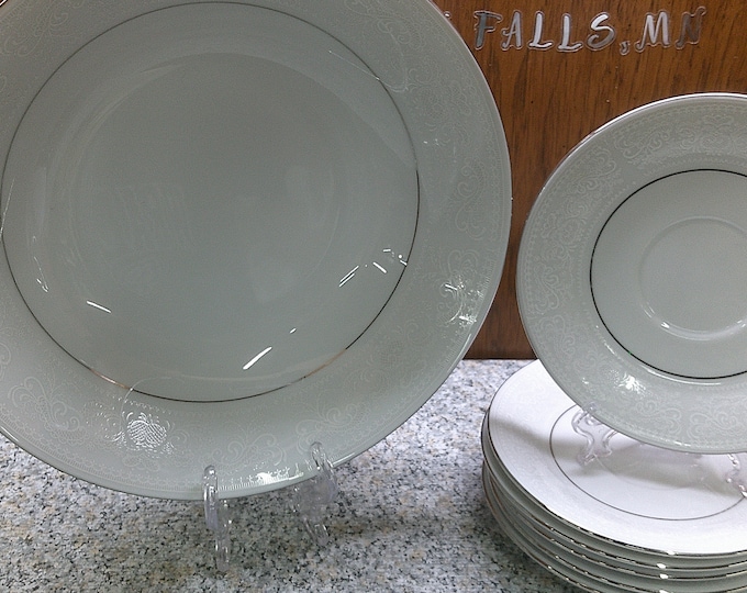 2406 Crown Ming Crochet Regent Collection Fine China White Lace - Great Condition No Chips or Cracks