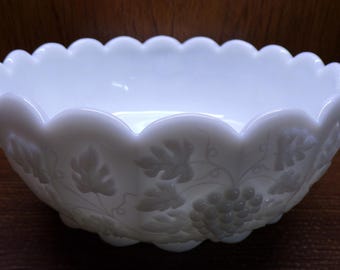 2507 Westmoreland Vintage Milk Glass 8" Raised Grape and Leaf Panel Glass Bowl w/ Westmoreland Stamp - Pre-owned Great Condition