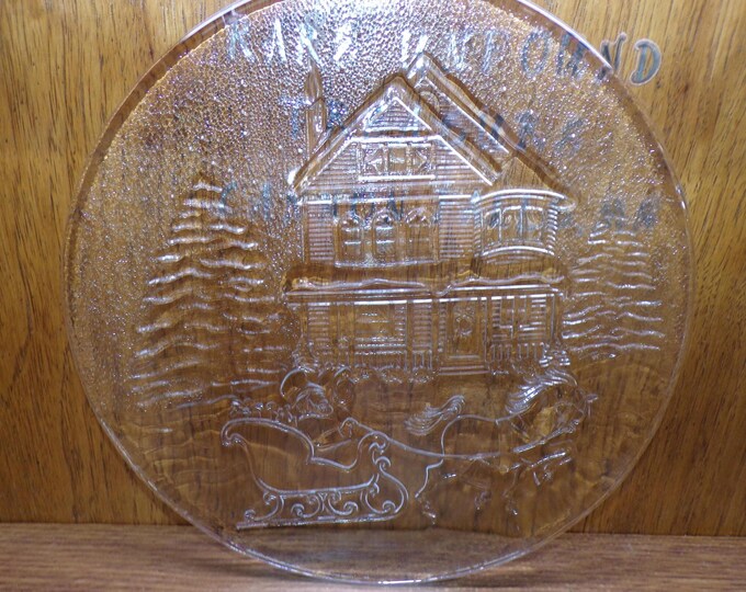 2504 Libbey Glass 12.5" Serving Platter Christmas Winter Sleigh Ride Scene Clear Glass - Great Condition
