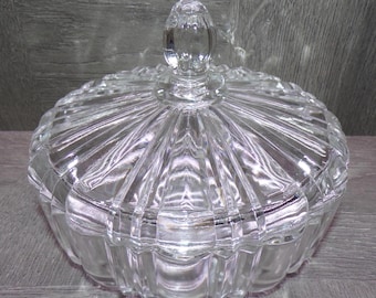 2606 Anchor Hocking Old Cafe 7" Clear Ribbed Glass Covered Candy Dish