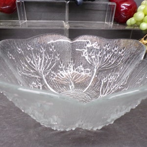 2311 Dansk Lasisepat Mantsala Cow Parsley Floriform Large Glass 9&quot; Vintage Serving Bowl Made in Italy - Great Condition