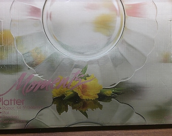2412 Anchor Hocking Moments 14.5" Clear Glass Serving Tray Platter - Flower Shaped - Great Condition in Original Box