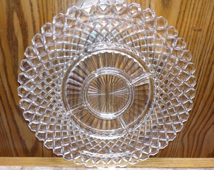 2304 Anchor Hocking 14" Waterford Waffle Pattern Vintage 6 part Divided Relish Platter - Very Good Condition