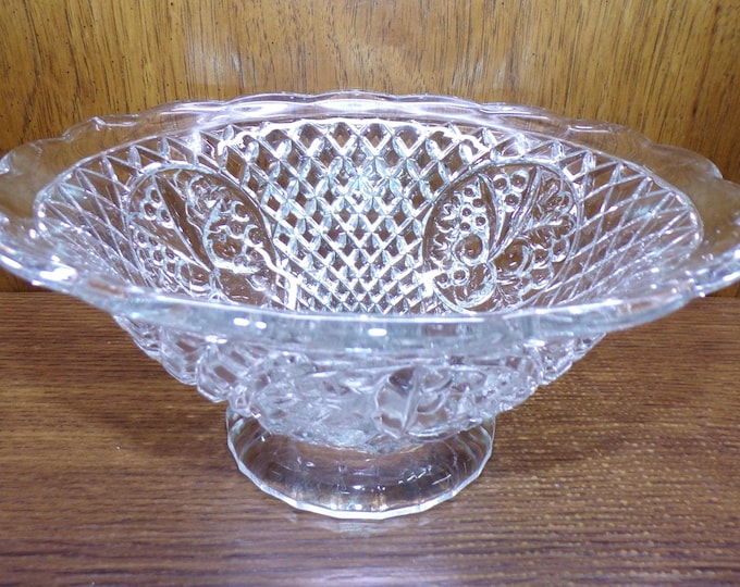 2311 Clear Diamond Optic, Waffle, Embossed Fruit 10" Vintage Footed Fruit Bowl - Great Condition