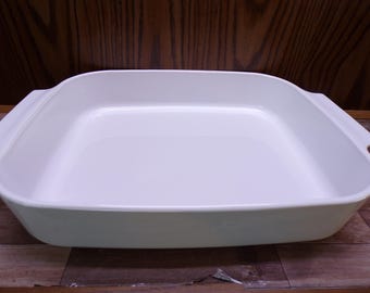 2511 Corning Ware White 4L Stoneware 12" X 10" Lasagna Casserole Baking Pan F-21-B-N White - Good Condition Scuff Marks on Bottom