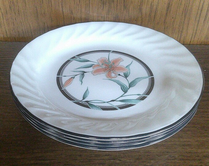 2412 Corelle Tiger Lily Swirl 7.25" Salad / Snack Plates w/ Black Rim Set of 4 - Great Condition