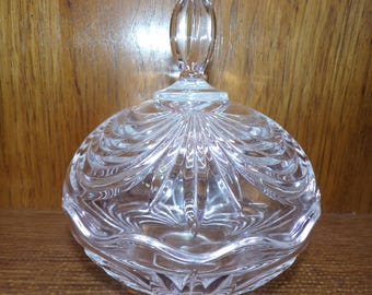 2507 Royal Crystal Rock Covered Drapery Clam Shell Candy Dish with Scalloped Edges - Pre-owned Excellent Condition