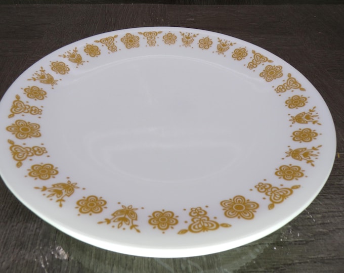 2602 Corelle Butterfly Gold Floral Vintage 1970's Retired 8.5" Salad / Lunch Plates Set of 5 - Great Condition Light Scratches