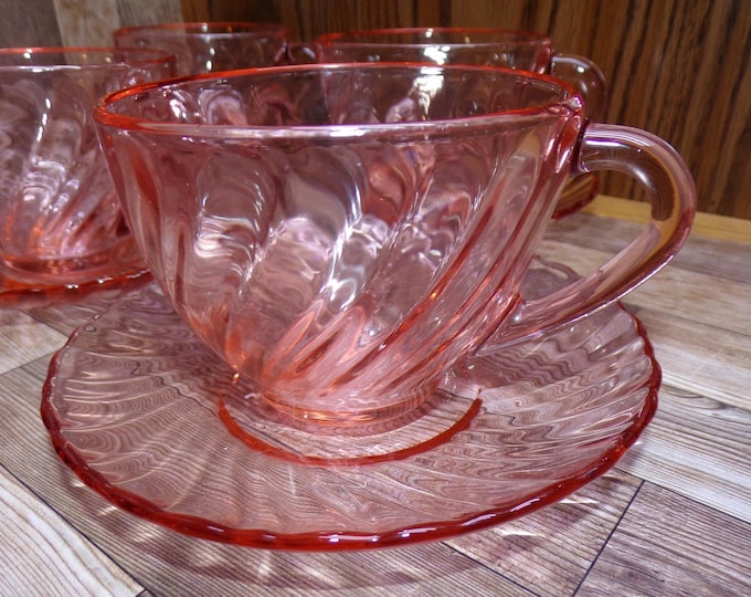 2509 Arcoroc Rosaline Vintage Pink Swirl 8 pc Set 4 Cups & 4 Saucers Made in France - Great Condition