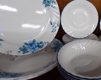 2504 Corelle Blue Velvet Swirl Dinnerware - Blue Roses - Great Condition Choose From List: