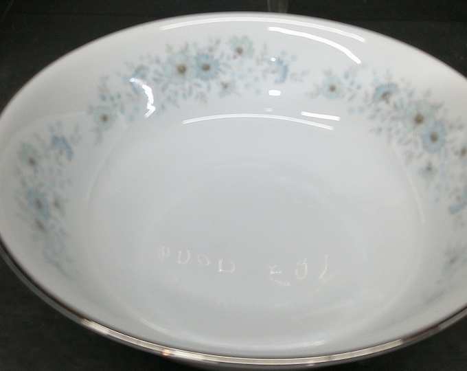 2401 Noritake Iverness #6716 9" Platinum Rim Vegetable Serving Bowl - Beautiful Blue Floral Pattern- Excellent Condition