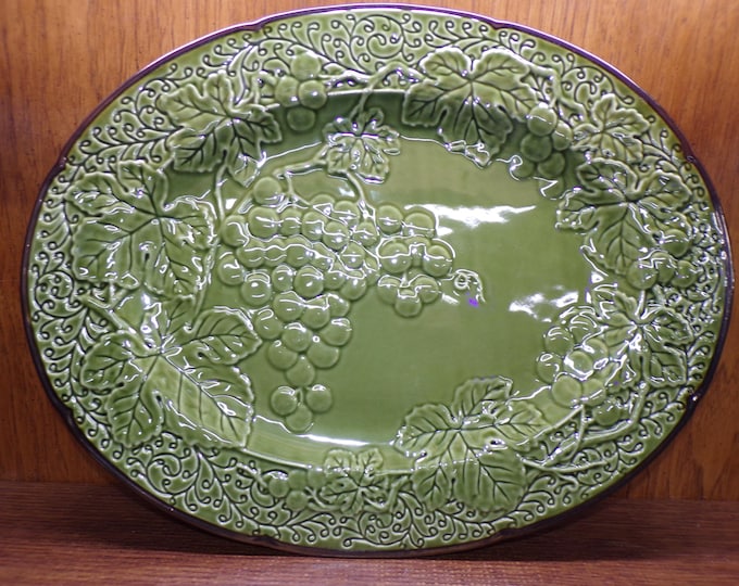 2506 Certified International 19" Oval Platter Grape & Cable Green w/ Bronze Rim Bordeaux by Raymond Waites - Great Condition