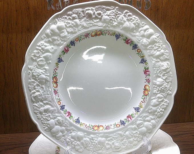 2501 Crown Ducal Florentine Garden 10.5" Textured Dinner Plates Set of 4 Made in England - Good Condition