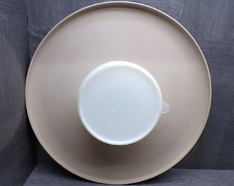 2603 Tupperware Beige Vintage Round 14" Platter with Center Dip Bowl W/Lid - Good Condition