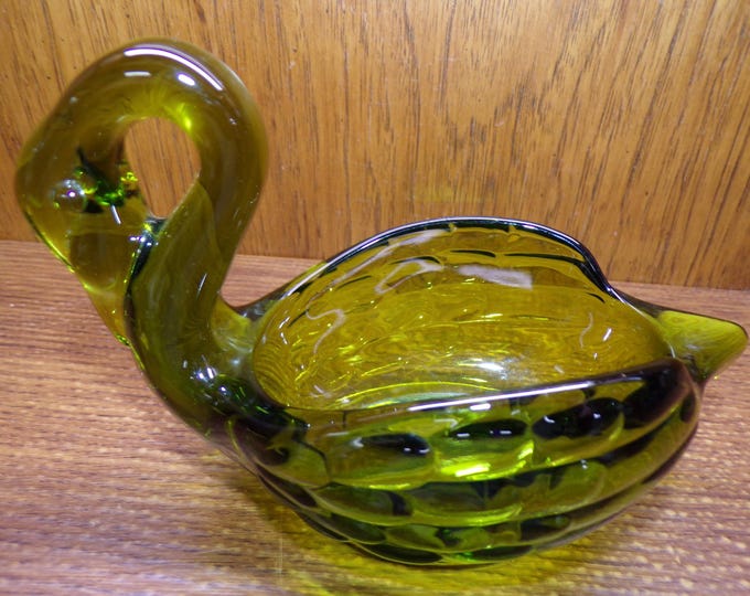 2506 Viking Glass Emerald Green 7" Swan Vintage Open Candy Dish - Great Condition
